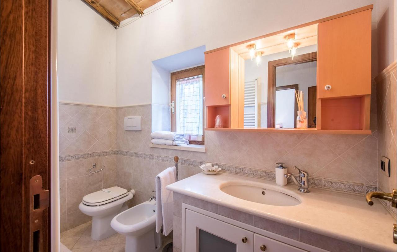 Gorgeous Home In Montalcino With Kitchen エクステリア 写真